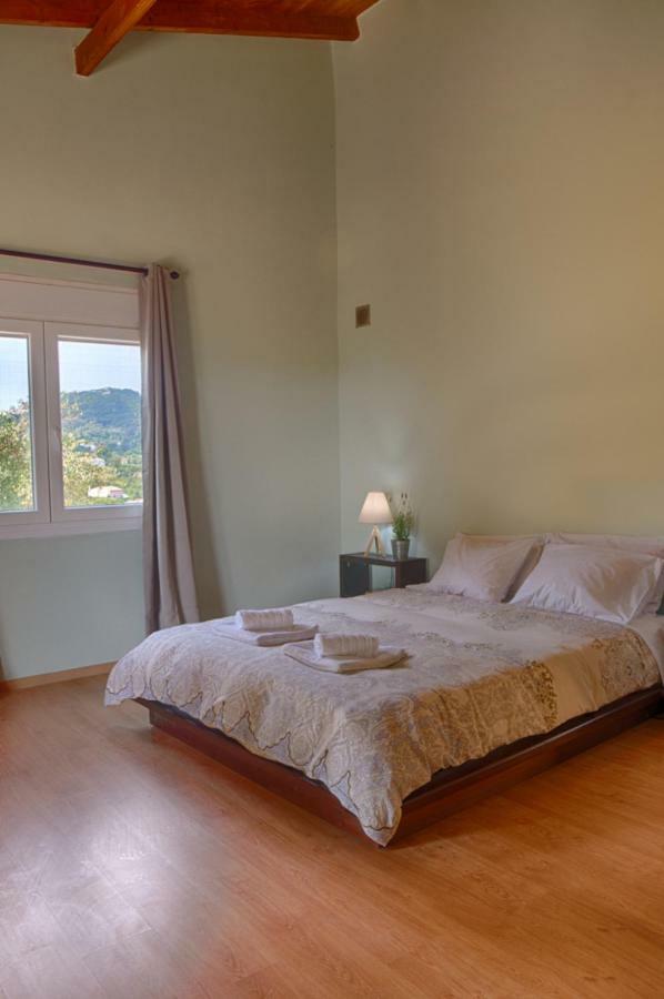 Modern Eco Friendly Villa Close To Town Пелекас Экстерьер фото