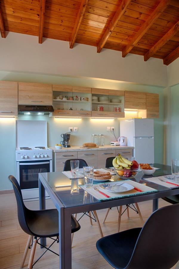 Modern Eco Friendly Villa Close To Town Пелекас Экстерьер фото